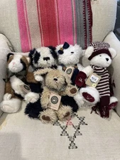 Lot of 5 NWT Boyd Bears retired bears.