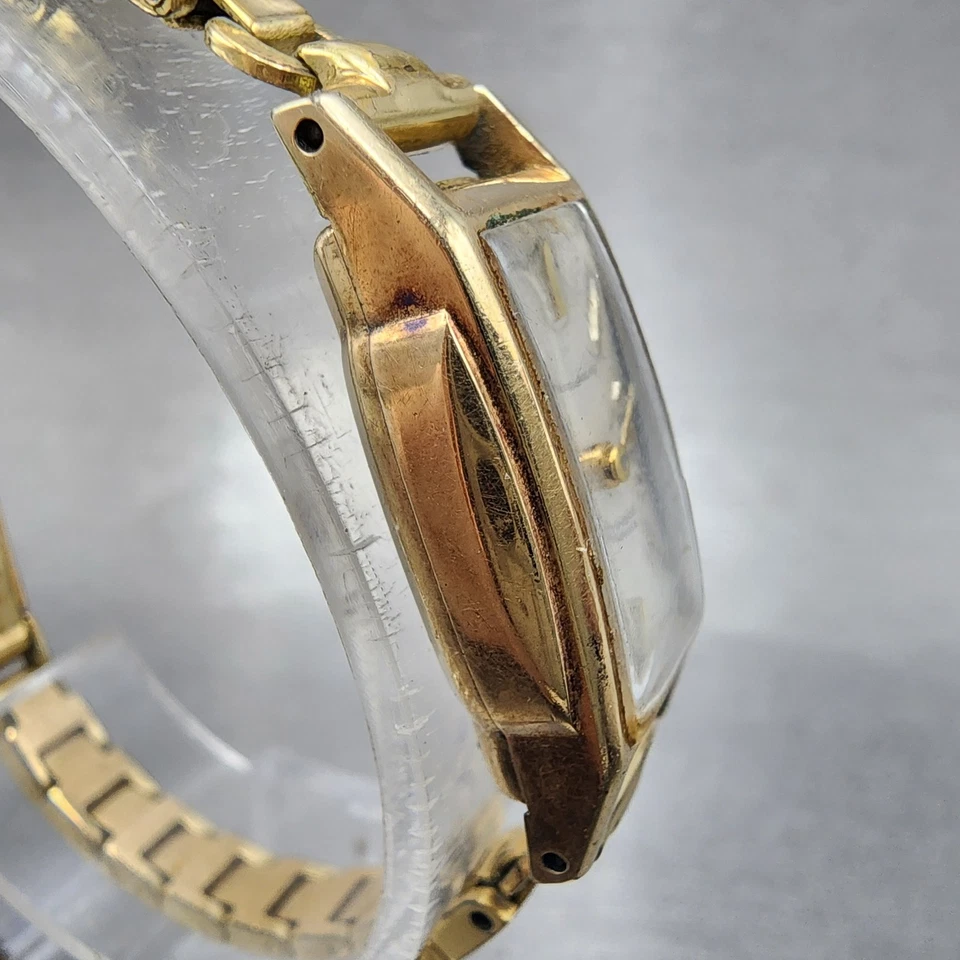 Reloj Seiko Solar Tank Mujer 15mm Esfera Plateada Lleno de Oro Manual 532 Funciona Foto 4 de 4