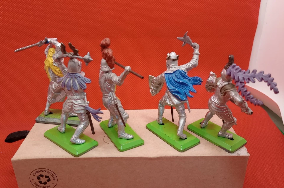 Vintage Britains Ltd 1971 Deetail Mini Metal Medieval Knights England Lot of 5 - Image 3 of 4