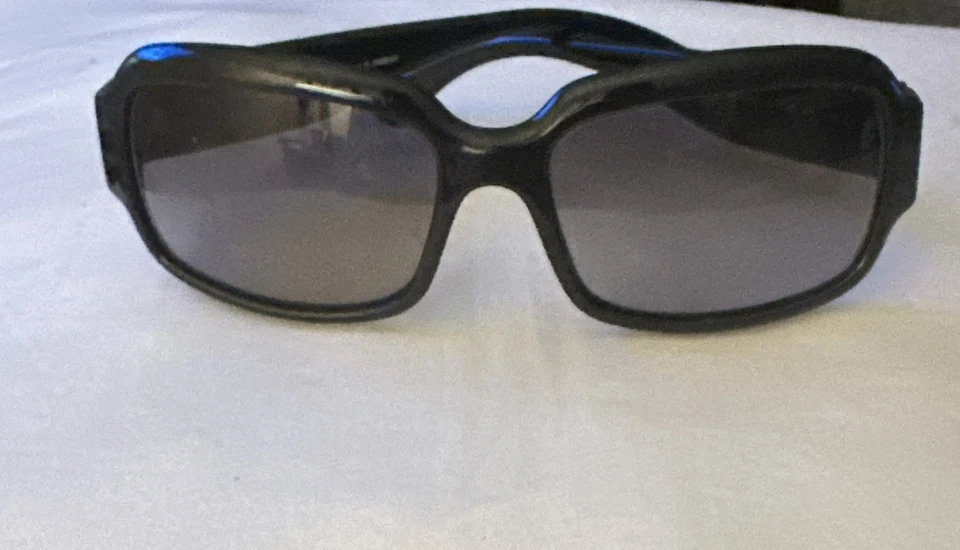 SUNGLASSES FENDI FS5071R 58-15 001 125 / Black Frame / Gray Lens / MADE IN ITALY - Image 4 of 4