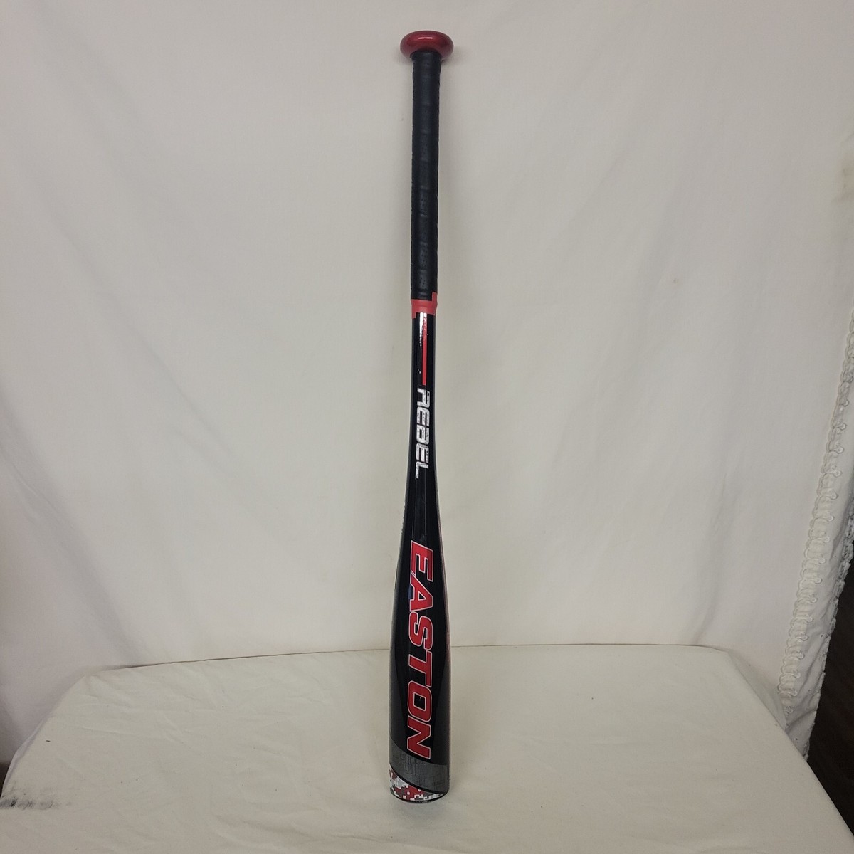 Batte De Baseball Easton Rebel YBM18RBRD - 27 Pouces, 17 Oz - Aluminium Noir/rouge - Jeunesse