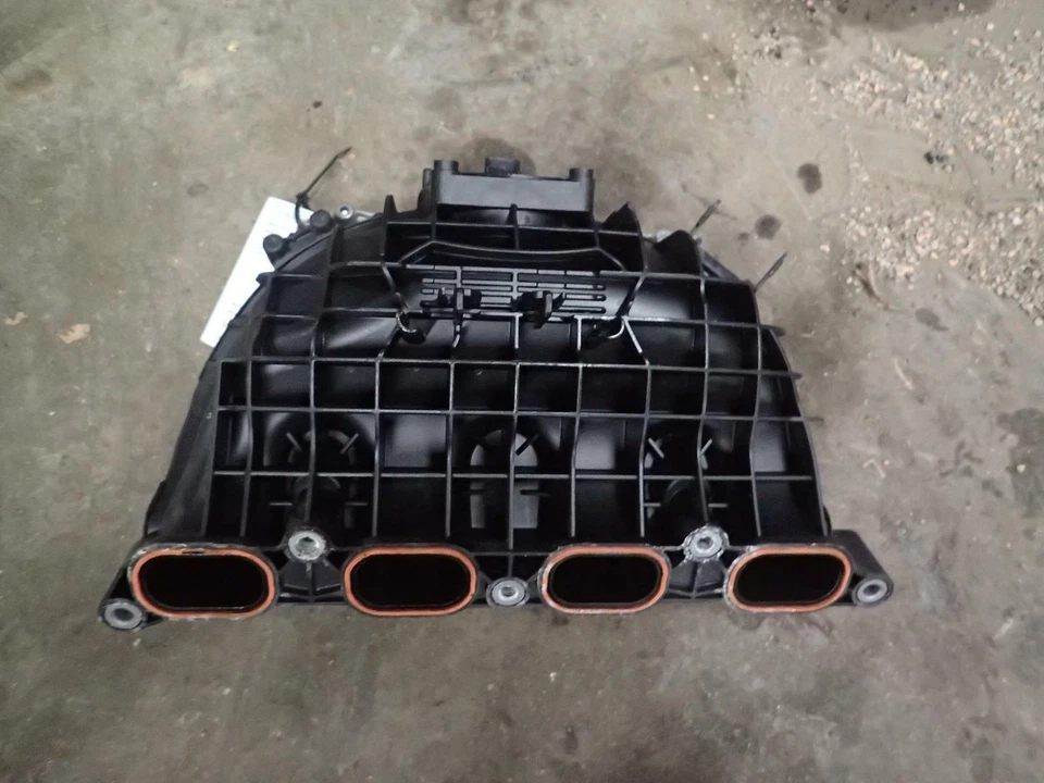 Colector de admisión BMW X3 13 14 2,0 L (28iX) Foto 2 de 3