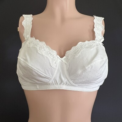 ESMARA white Lacey Wire free Bra Size 42D Women s lingerie