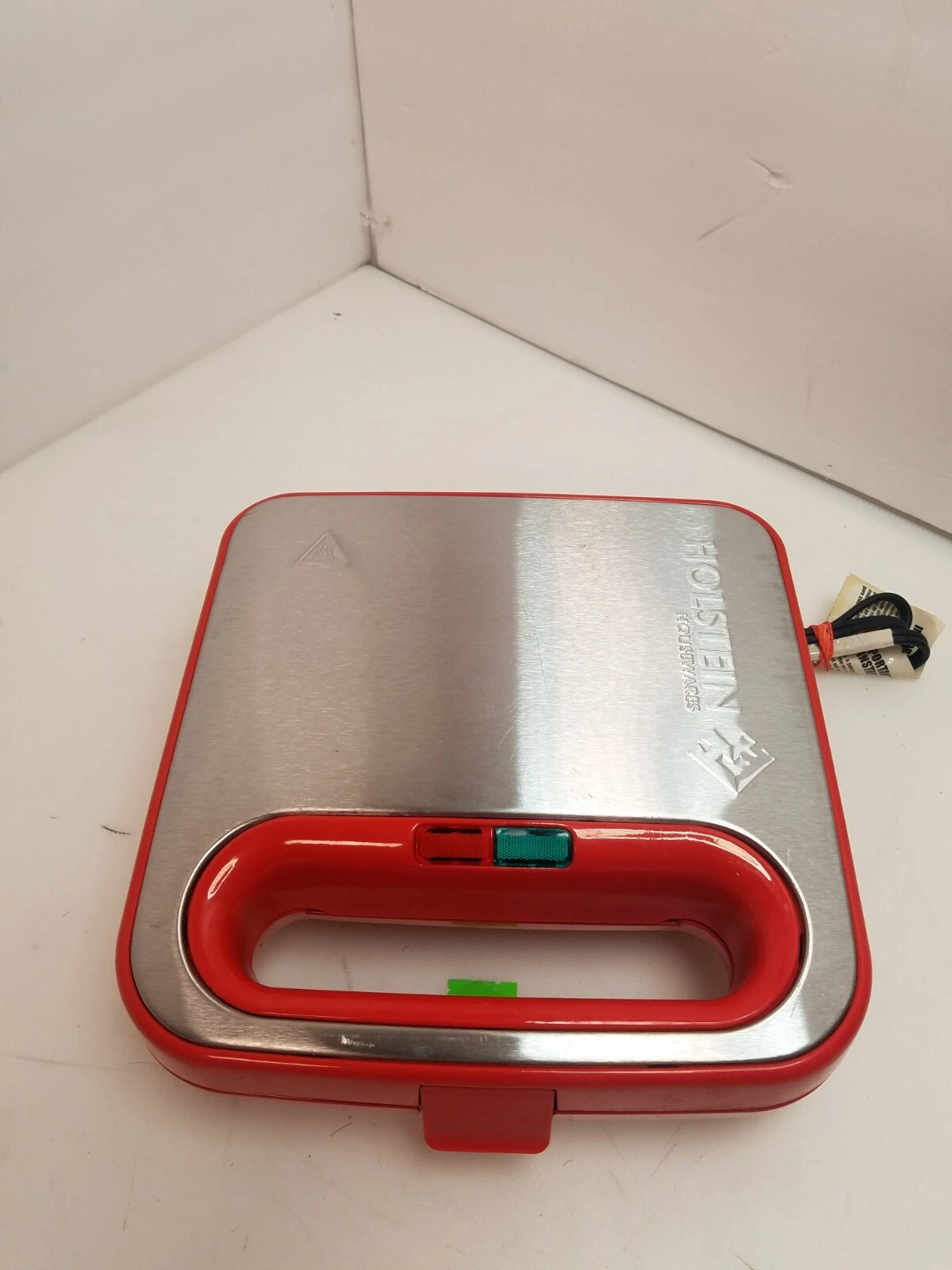 HOLSTEIN HOUSEWARES Waffle Red Maker Heart-Shaped 4-Waffle Non-Stick HF-09041R
