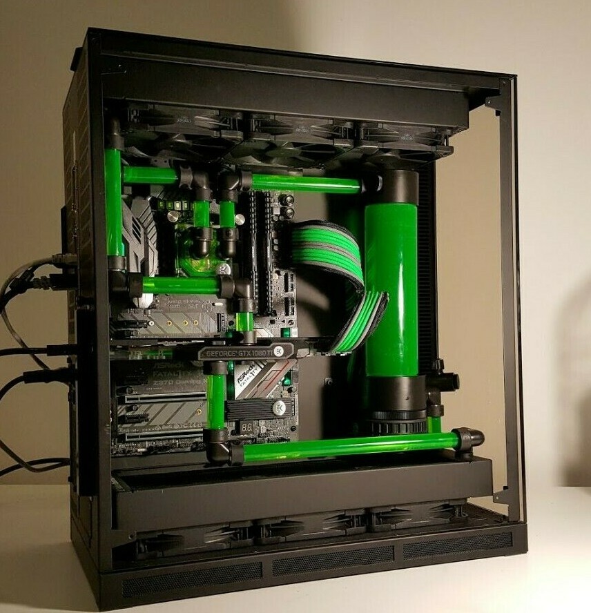 Custom Hardline Liquid Cooled Gaming PC - i9 9900k - RTX Custom Hardline Liquid Cooled Gaming PC - i9 9900k - RTX