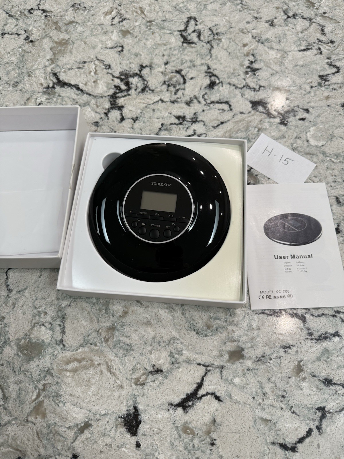 (scd300) With Headphones - New