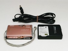 Nikon COOLPIX S52 Digital Camera with Charger and Battery Tested Condition