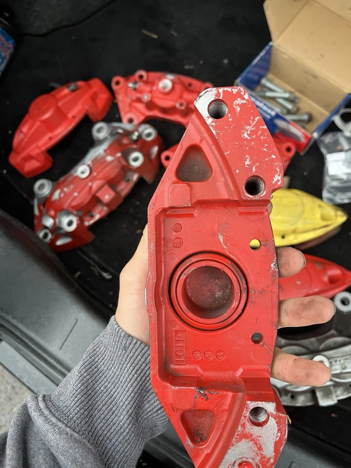 2008-2013 Infiniti G37 G35 Nissan 350Z 370Z Akebono Brembo Brake Calipers Set OE - Image 3 of 4