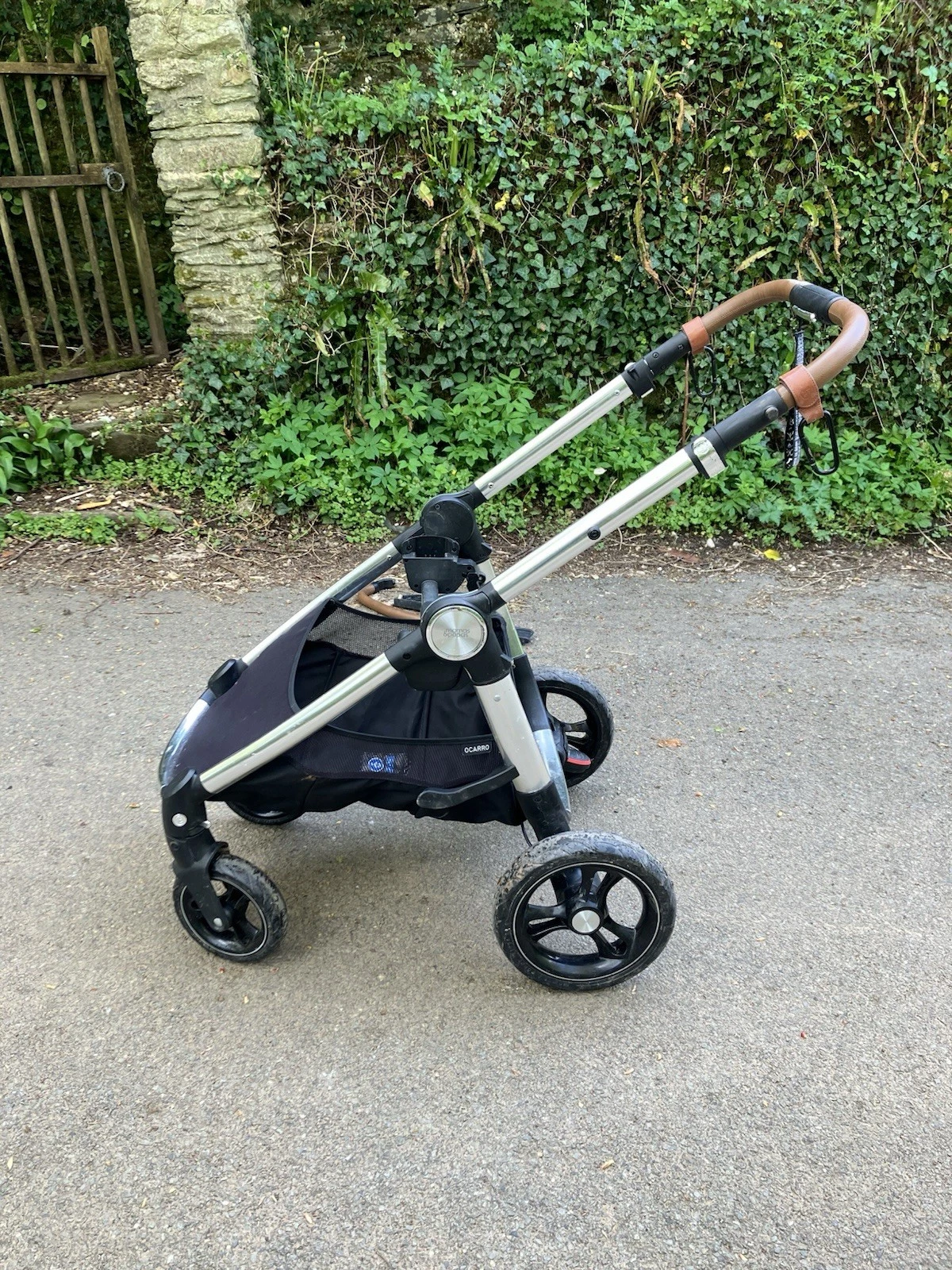 Mamas & Papas Ocarro Chassis Frame with Wheels