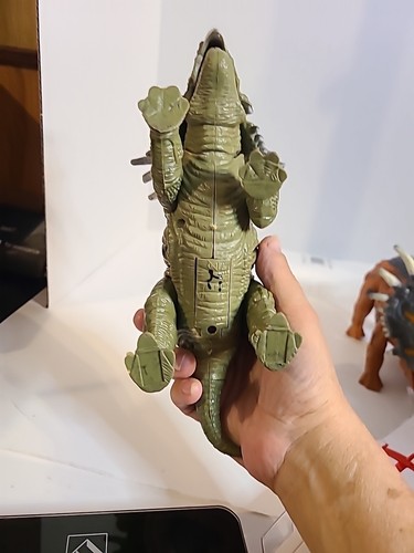 Toys R Us Licht und Sound Dinosaurier Action Spielzeug Chap Mei Styracosaurus - Bild 4 von 4