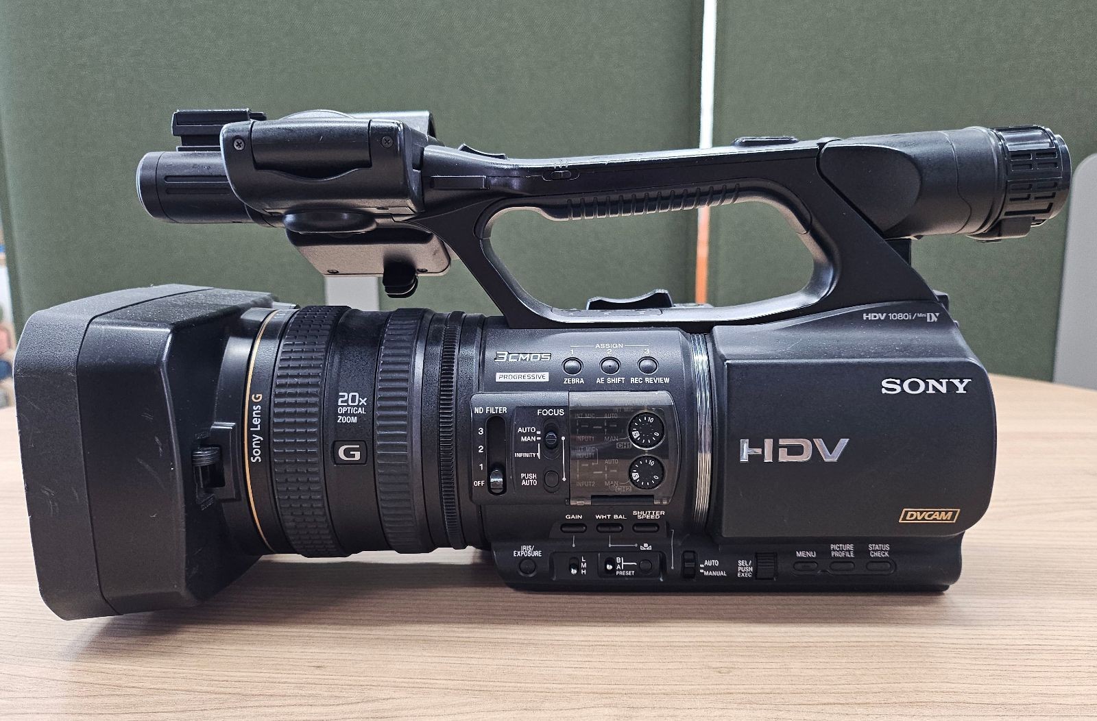 Sony HVR-Z5J HDV MiniDV HD Camcorder Tested Working-image