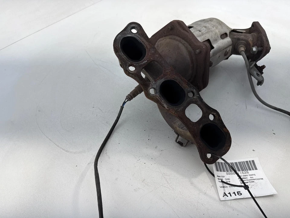 Infiniti QX60 2015-2020 3,5 L colector de escape trasero derecho OEM Foto 3 de 4