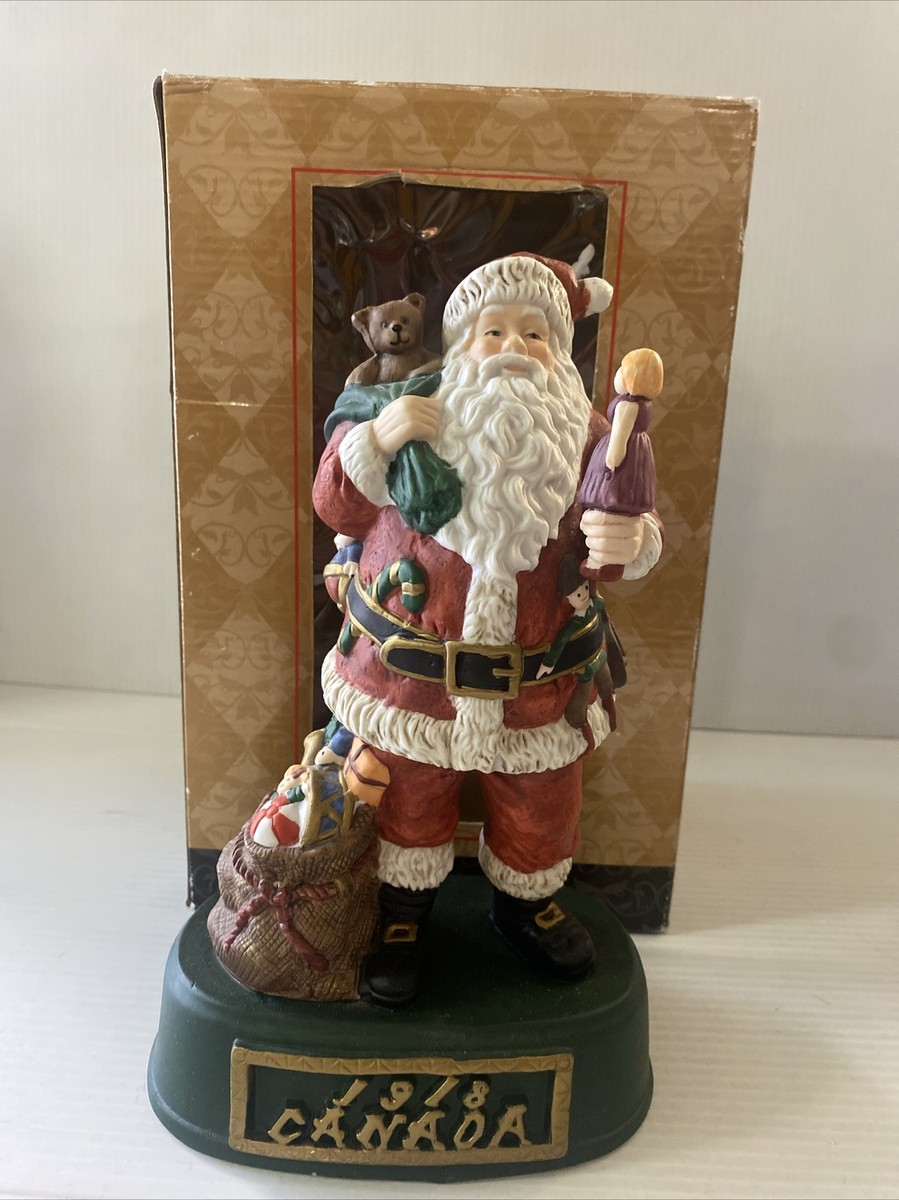 Grandeur Noel Porcelain Santa Collectors Edition 1918 Canada Hand