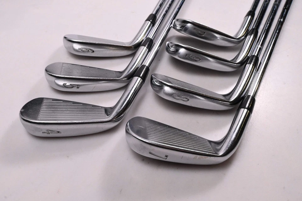 Titleist 714 AP2 Irons / 4-PW / Stiff Flex Dynamic Gold S300 Shafts - Image 4 of 4