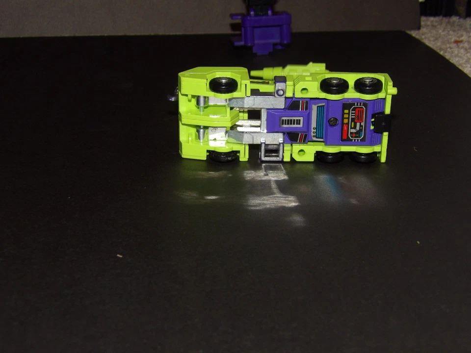 TRANSFORMERS G1 HOOK DECEPTICON NEAR COMPLETE VINTAGE ORIGINAL DEVASTATOR - Image 4 of 4