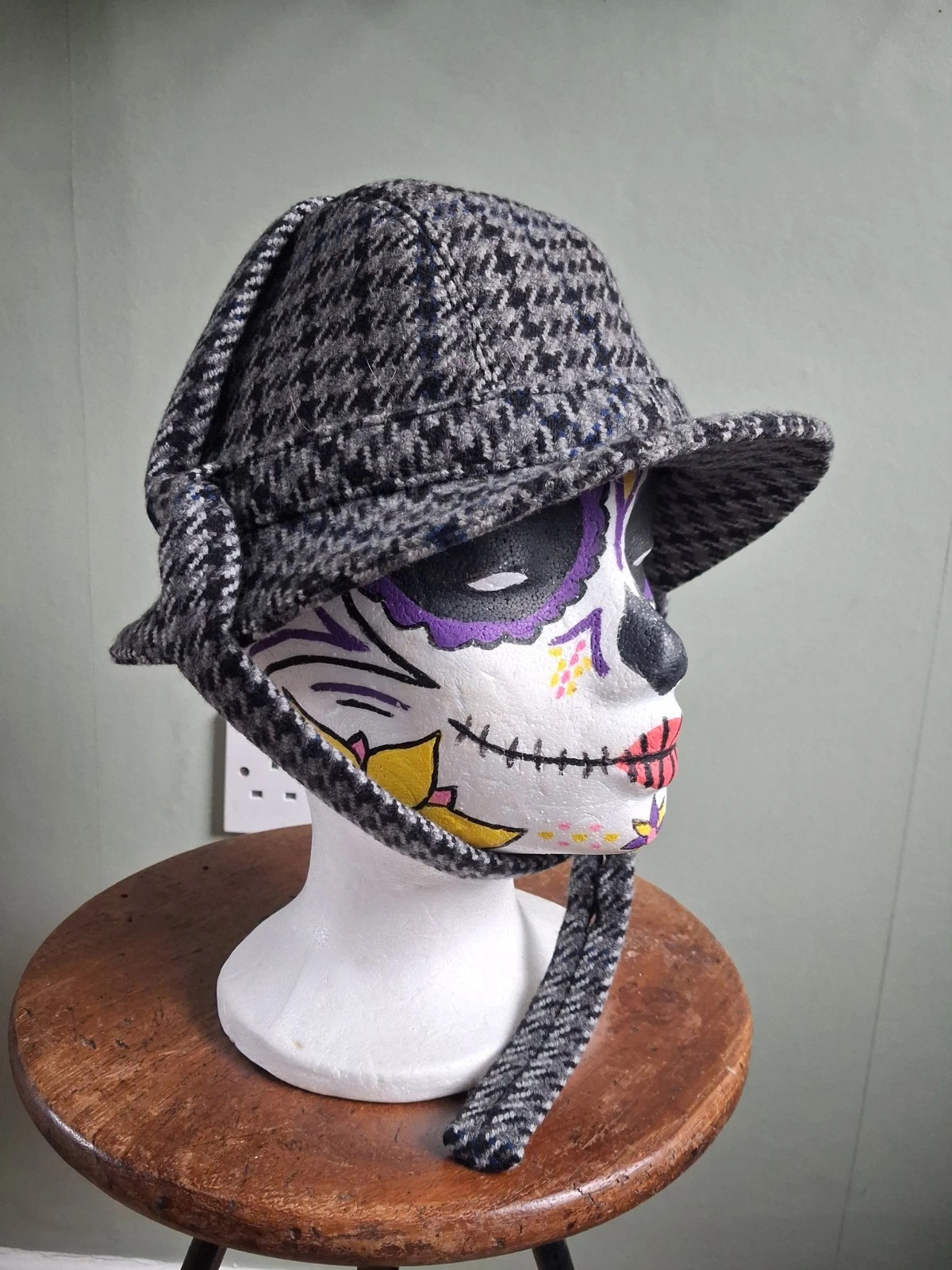 Prada 100% Wool Houndstooth Pattern Trilby Bucket Hat With Chin Strap Size Small