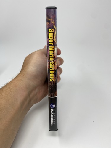 Super Mario Strikers (Nintendo GameCube, 2005) CIB Authentic Tested - Picture 3 of 7