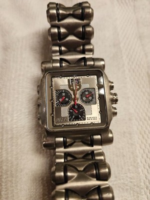OAKLEY MINUTE MACHINE TIME TANK TITANIUM GRAY/BLACK DIAL - Battery new 6/29/26