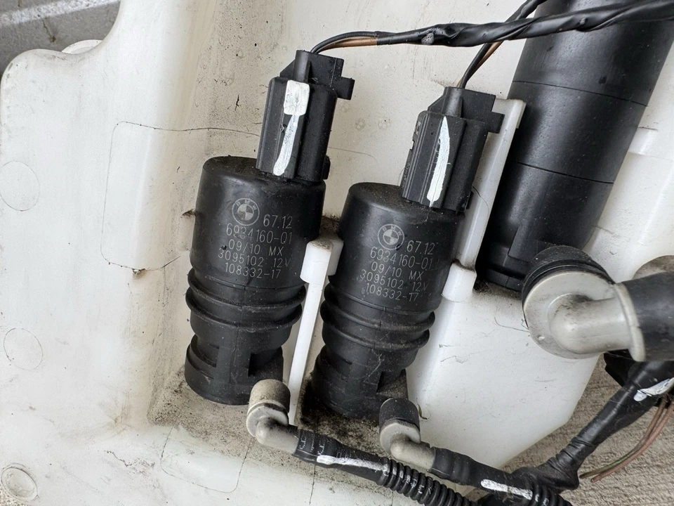 Botella depósito líquido lavadora parabrisas BMW X5 2007-2013 FABRICANTE DE EQUIPOS ORIGINALES Foto 4 de 4