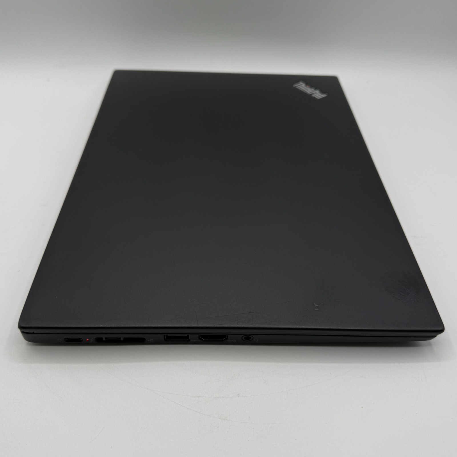 Lenovo ThinkPad T14s, 14-Inch Laptop, with INTEL CORE I7-10610U, Windows 11 Pro