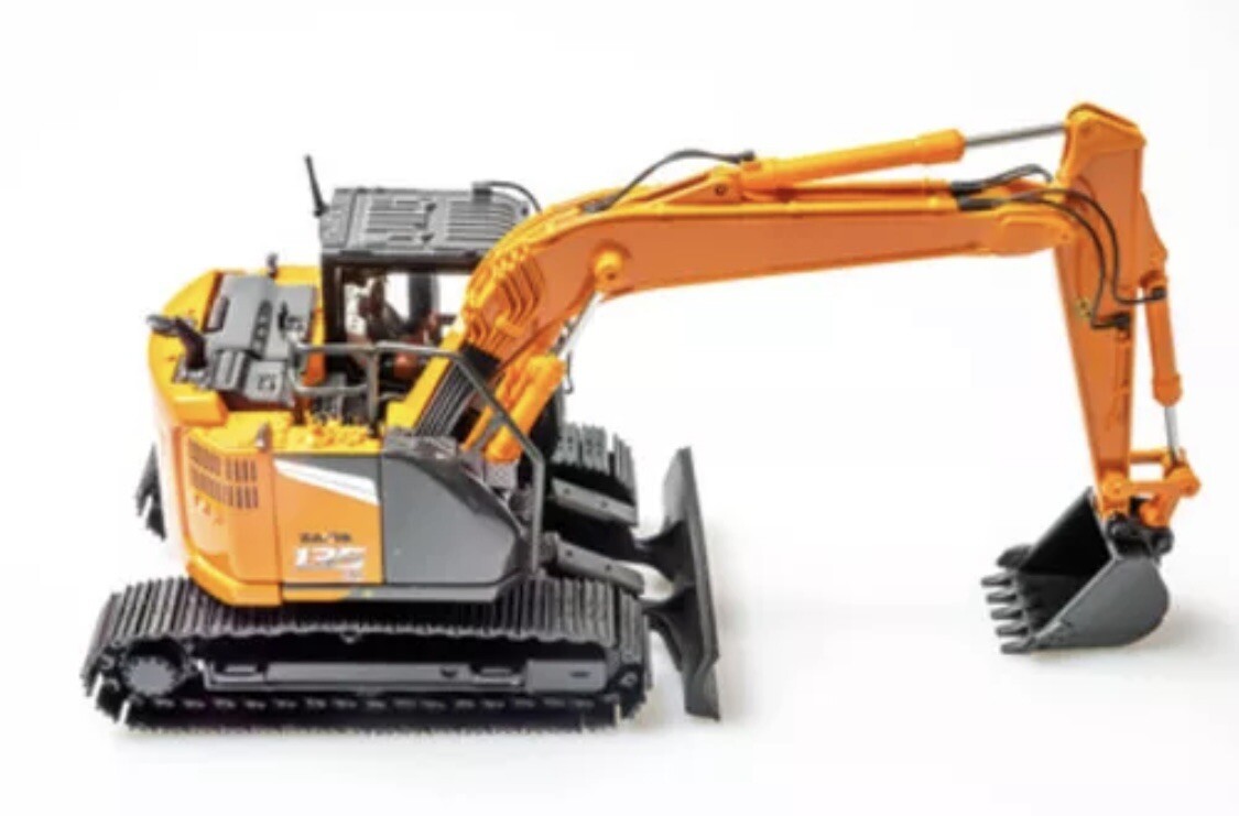 Hitachi Construction Machinery Model 1/50 Excavator ZX135US-7 NEW