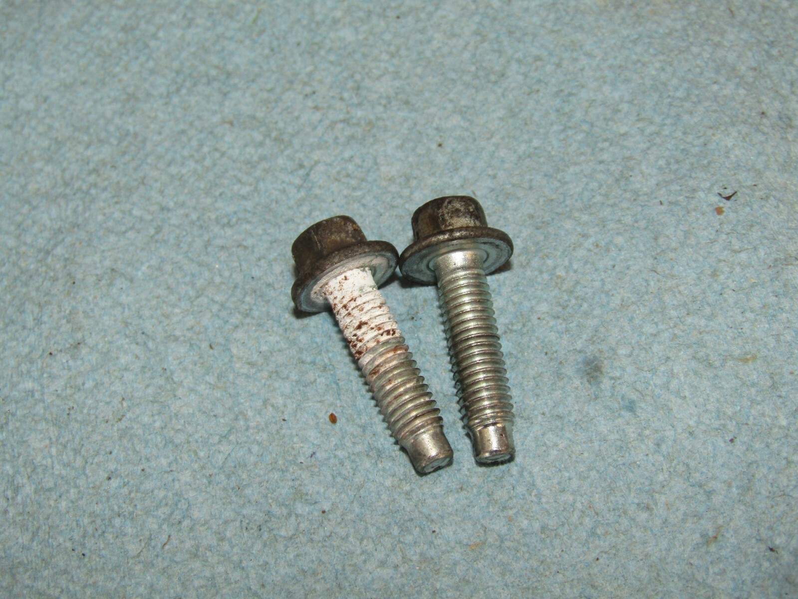 20012004 Mazda Tribute Escape 3.0L OEM idle air control valve bolt set