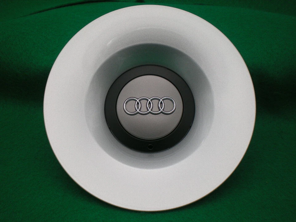 Tapa central P/N 8E0601165H nueva 2004-2008 Audi A4 Quattro S4 OEM P/N 8E0601165H Foto 4 de 4