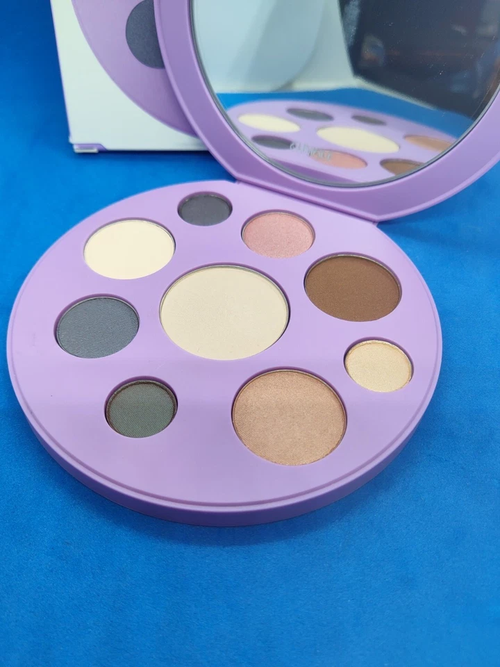 Clinique Indulge In Colour Edition All About Shadow Palette 0.51oz NIB - Image 2 of 4