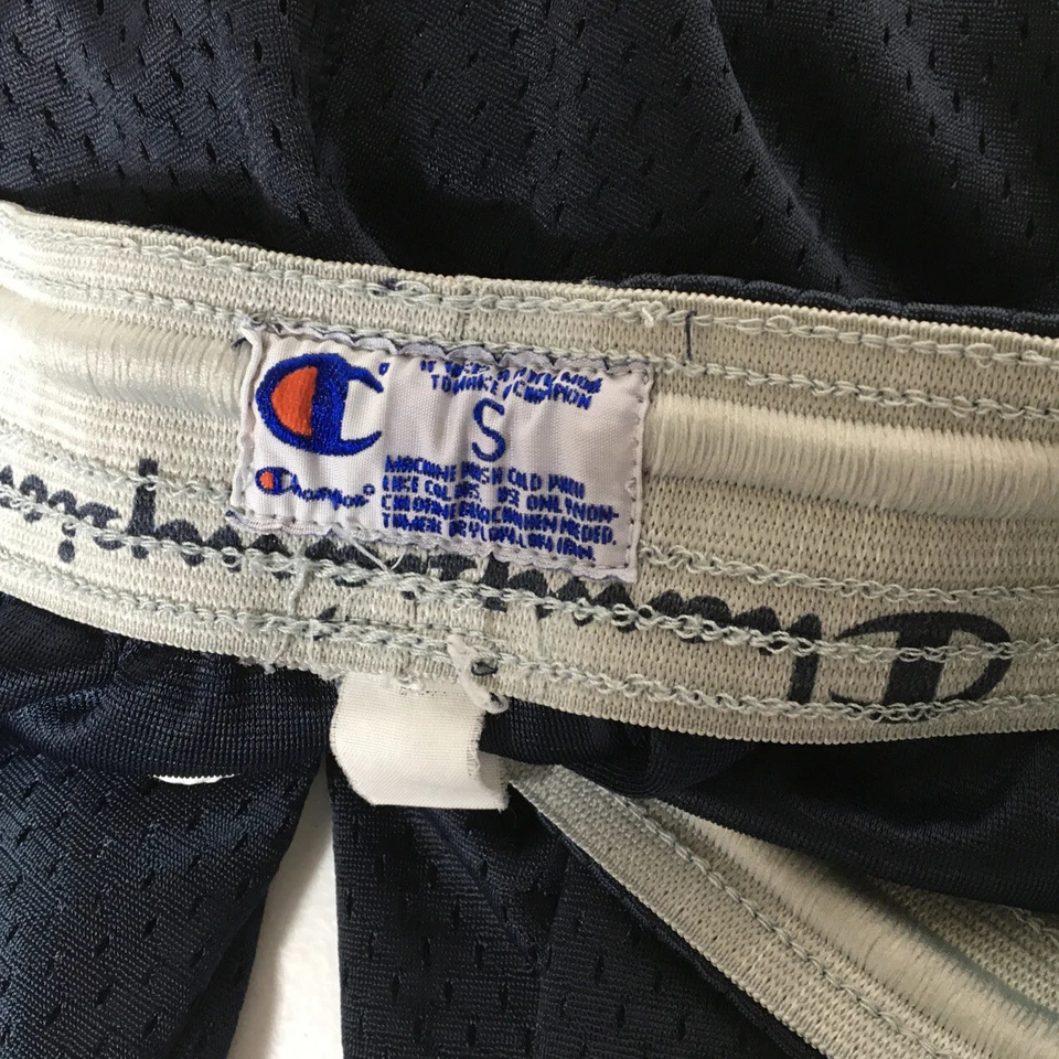 Pantalones Cortos De Colección VIRGINIA CAVALIERS Campeón Equipo de Fútbol Nylon Raro Años 80 90 Para Hombres Pequeños Foto 4 de 4