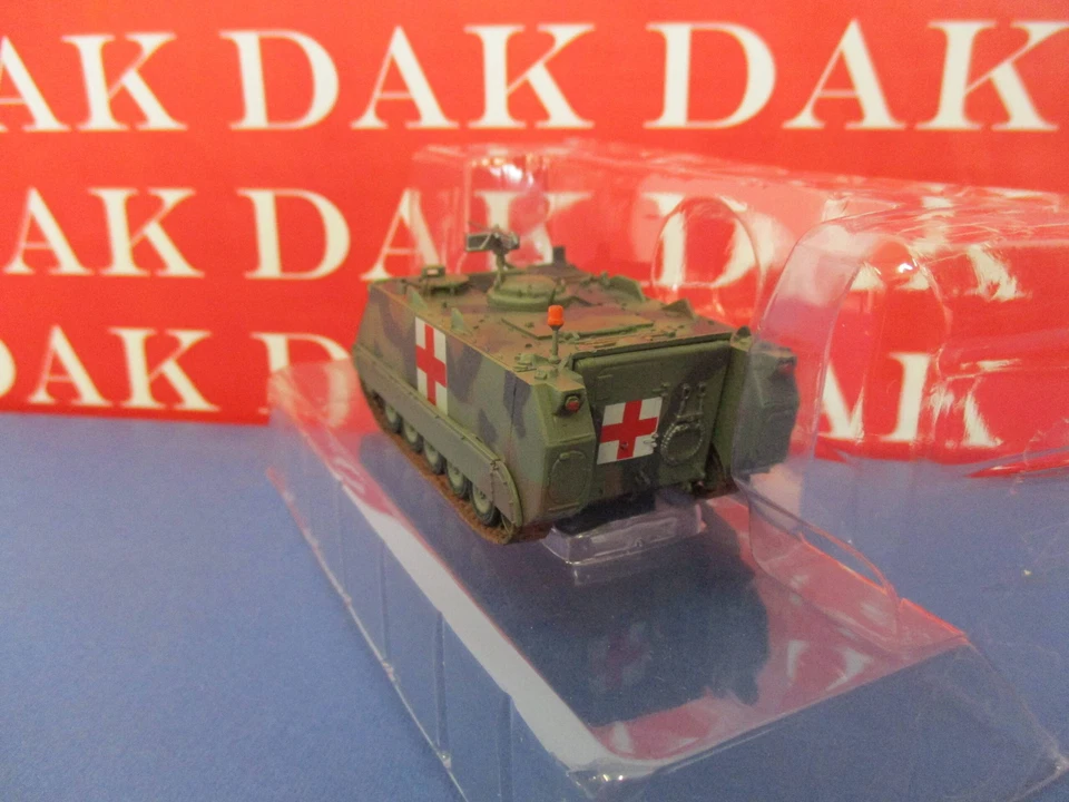 1/72 Modellino Veicolo Trasporto Truppa Ambulanza M113 A2 Ambulance US Army - Immagine 3 di 4