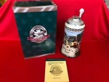 ANHEUSER-BUSCH COLLECTOR'S CLUB, 2002 MEMBERSHIP STEIN The Busch's Inn