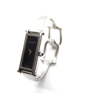 Montre Gucci 1500L 12mm Rectangle Argent Noir Quartz Femme Vintage Swiss Made
