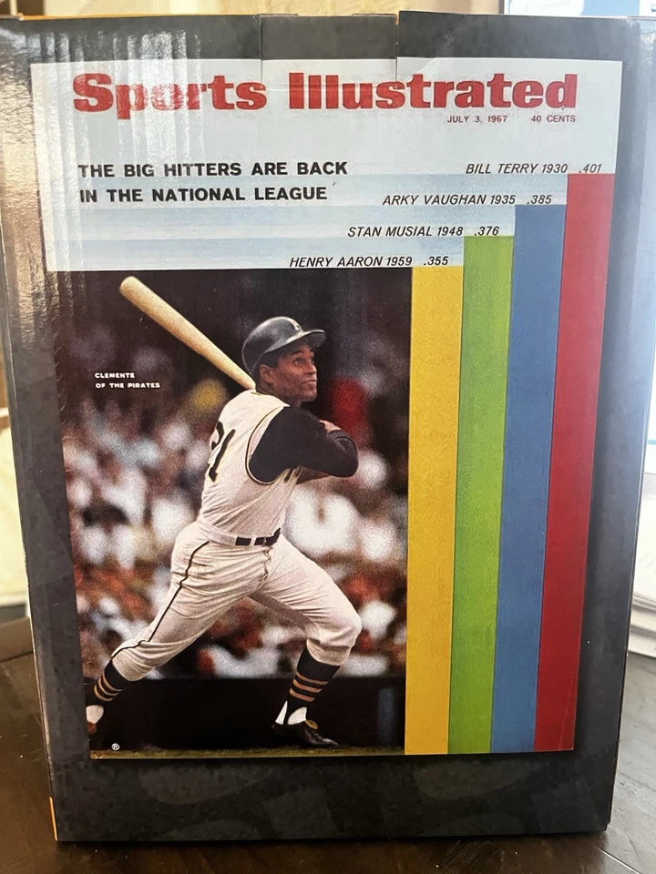 Roberto Clemente Piratas Deportes Ilustrado Cubierta Bobblehead FOCO NUEVO LE/100 Foto 3 de 3