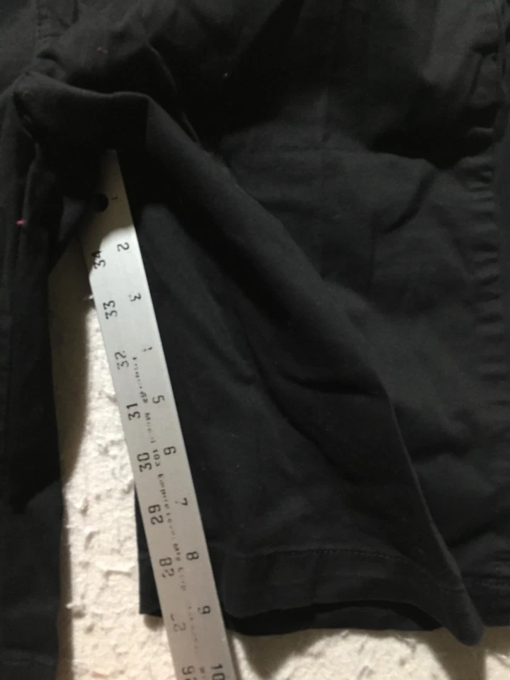 Dressbarn Long Shorts Womens 8 Black Pockets Double Button - Imagem 4 de 4