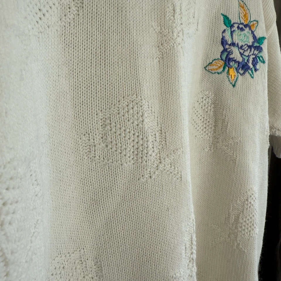 Vintage Worthington Sweater Y2K Floral Embroidery Hearts Kitsch Cute Size Medium - Image 4 of 4