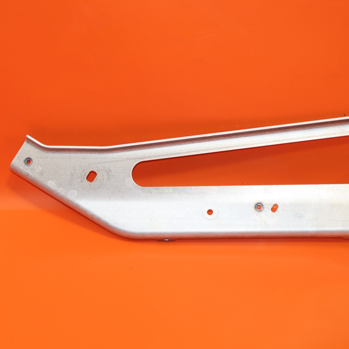 Rolls-Royce Cullinan 2019-2022 RIGHT Headlight bracket P/N 51647448928