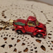 NEW Blown Glass Red Pickup Truck Ornament  3 in.