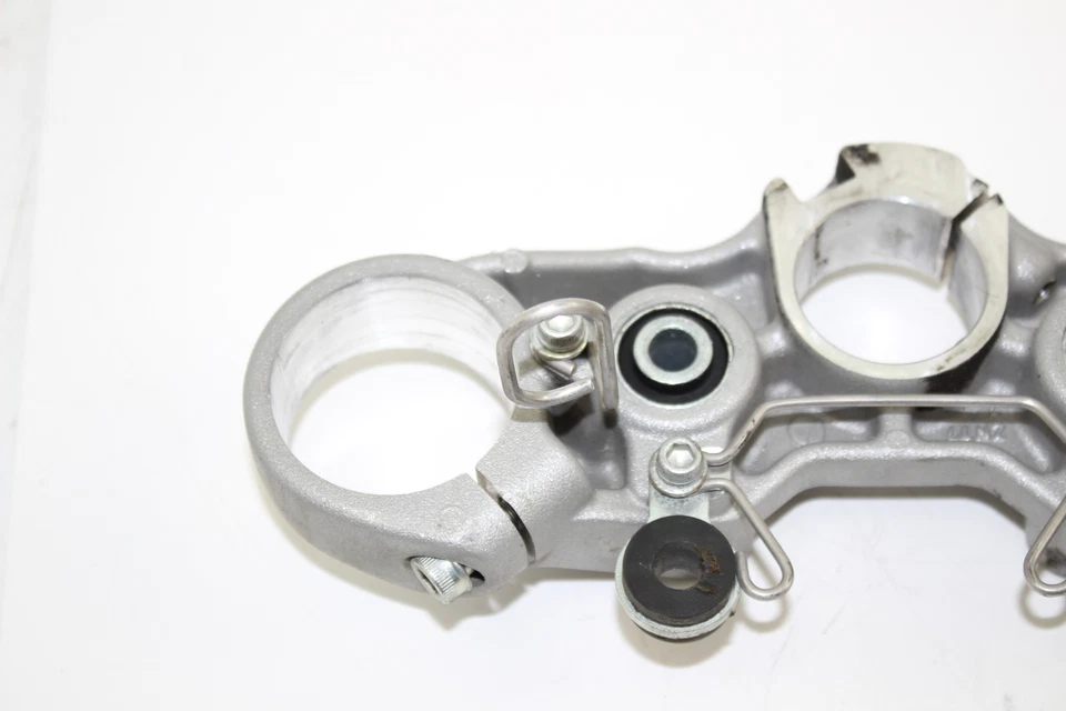 09-11 Ducati Monster 696 garfos braçadeira superior tripla árvore 34120681a - Imagem 4 de 4