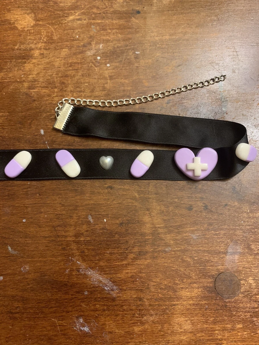 Yami kawaii deals earrings