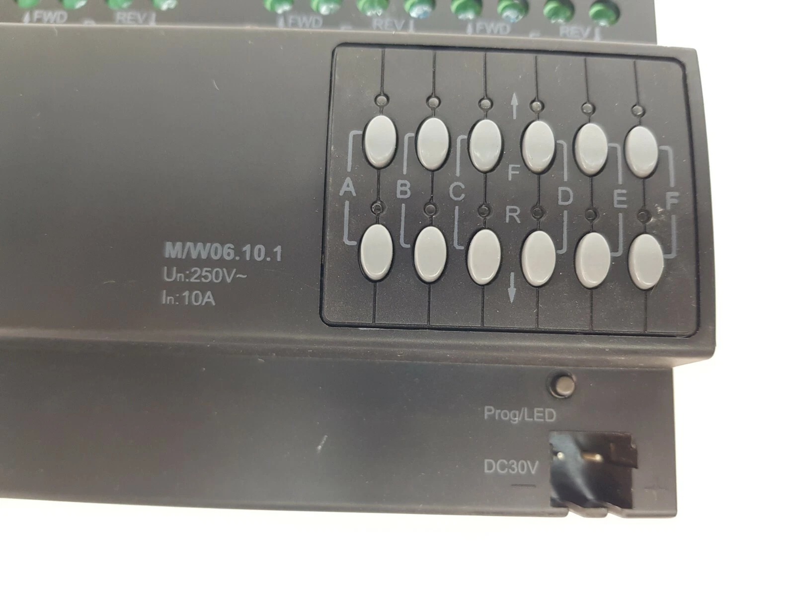 Manual up/down buttons for channels A–F, Prog/LED button and empty DC 30V bus socket on the M/W06.10.1
