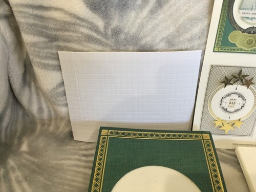 Kit para hacer tarjetas giratorias Anna Griffin. ¡Haz 20 tarjetas 3D personalizadas para él! - Imagen 8 de 18