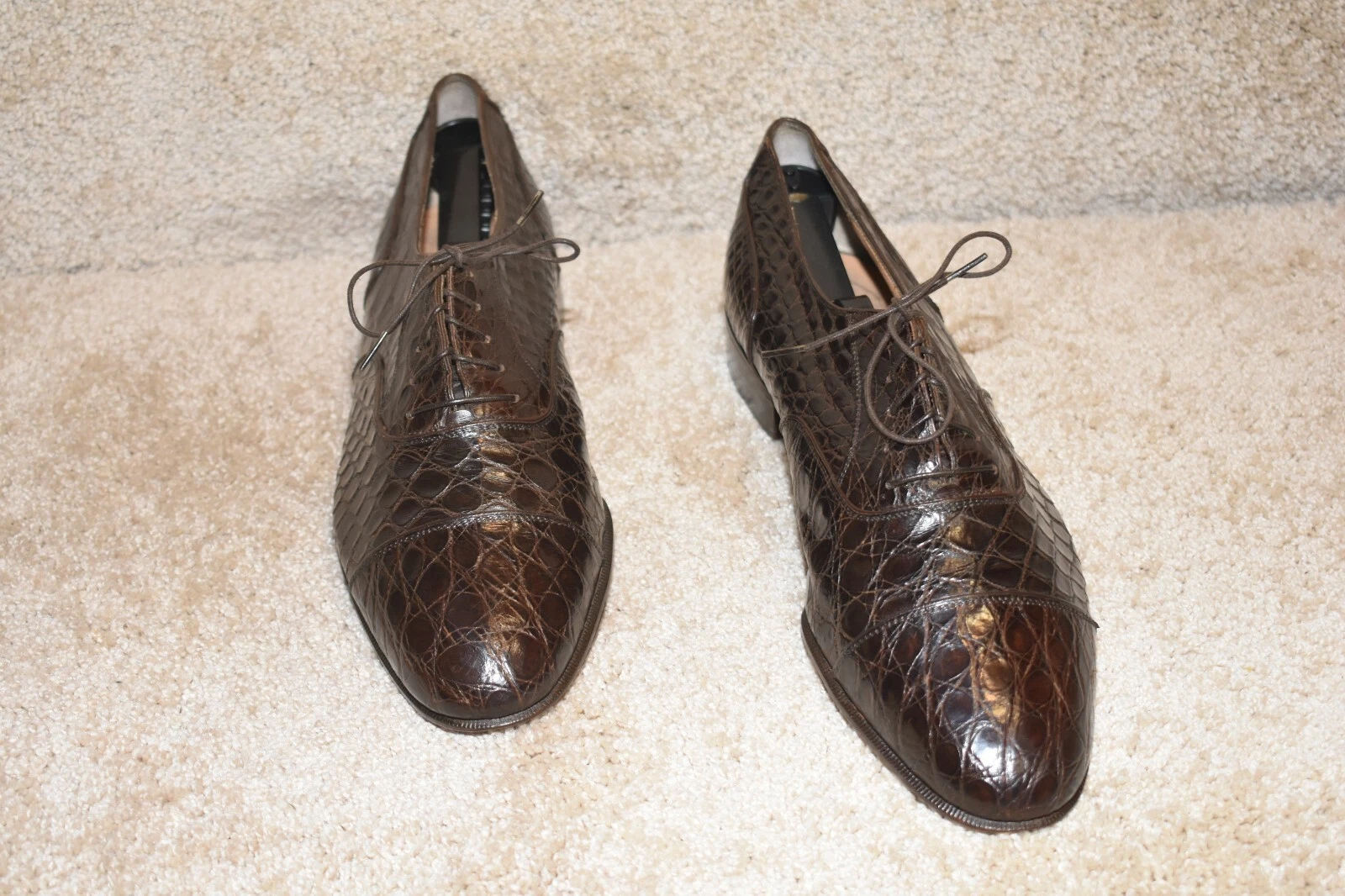 Ferragamo — GORGEOUS SALVATORE FERRAGAMO "GENUINE CROCODILE" ITALY MADE OXFORDS 10 D $2795