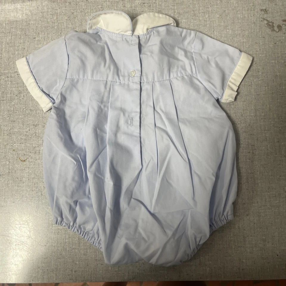 Burbuja clásica azul con veleros. Foto 3 de 3