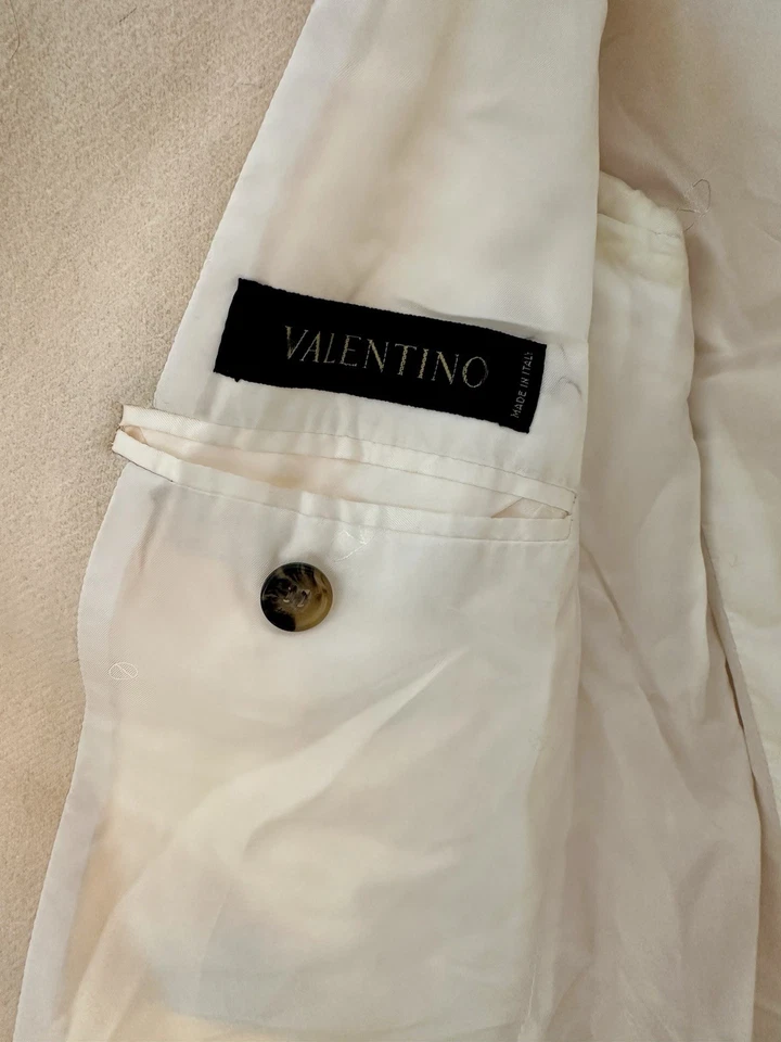 Men’s Valentino Jacket. Size 38. Worn a few times. Needs to be dry cleaned - Image 4 of 4