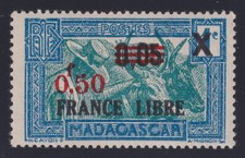 Lot 851 - Madagascar n°241c nuance bleu plus clair FRANCE LIBRE ** - Signé Brun