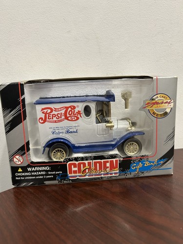 Golden Classic Pepsi Cola Gift Bank Die Cast Vintage 1996