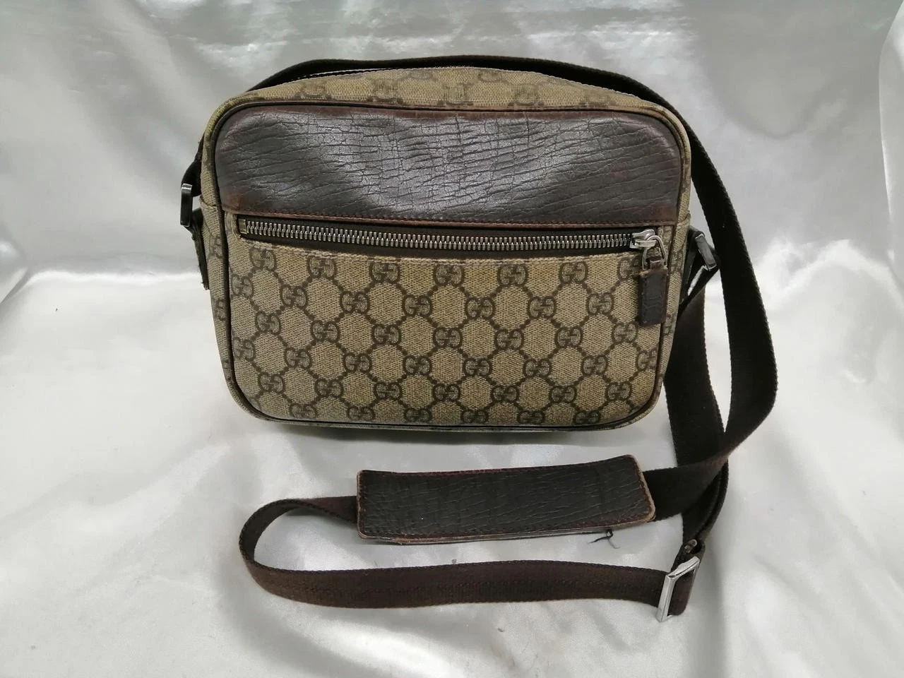 Sac à bandoulière Gucci GG Supreme
