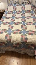 Vintage Hand-Quilted Double Wedding Ring Quilt 84 x 88 Scalloped Edges