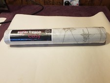 Superfresco Easy Grey and White Leaf Patterned Wallpaper x 1 Roll