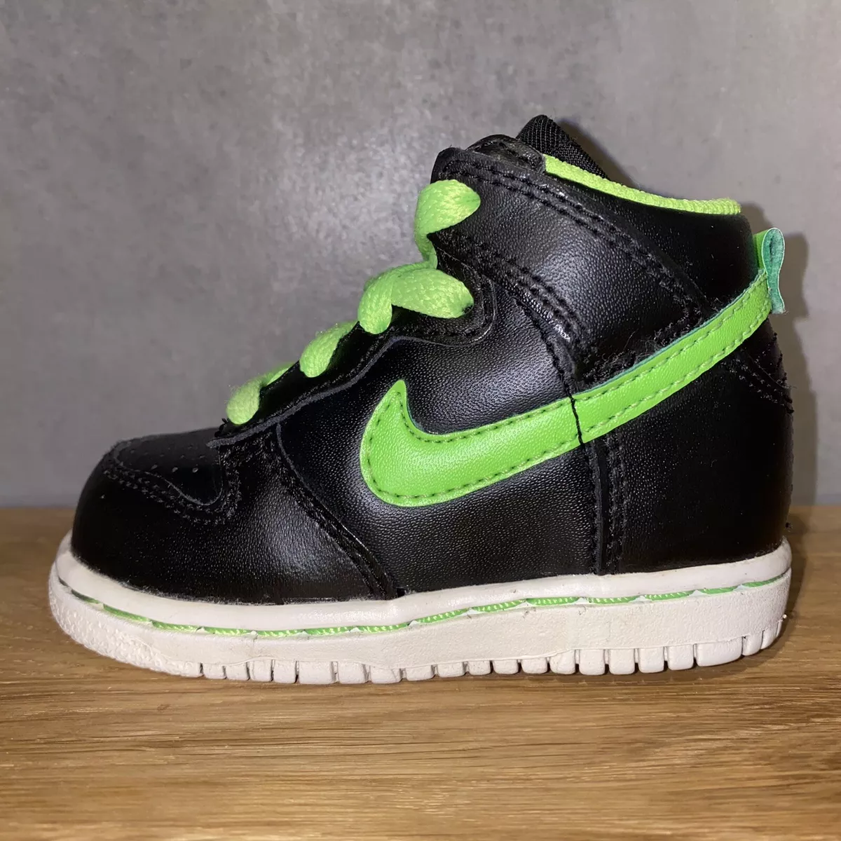 Baby nike store off white